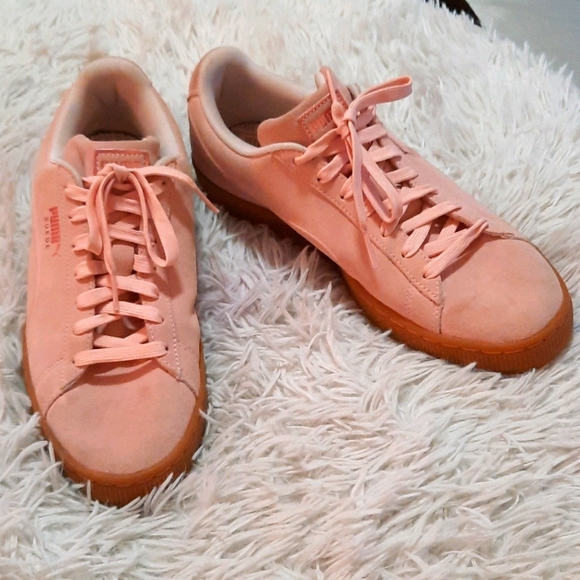 PUMA Sneakers - Picture 1 of 9